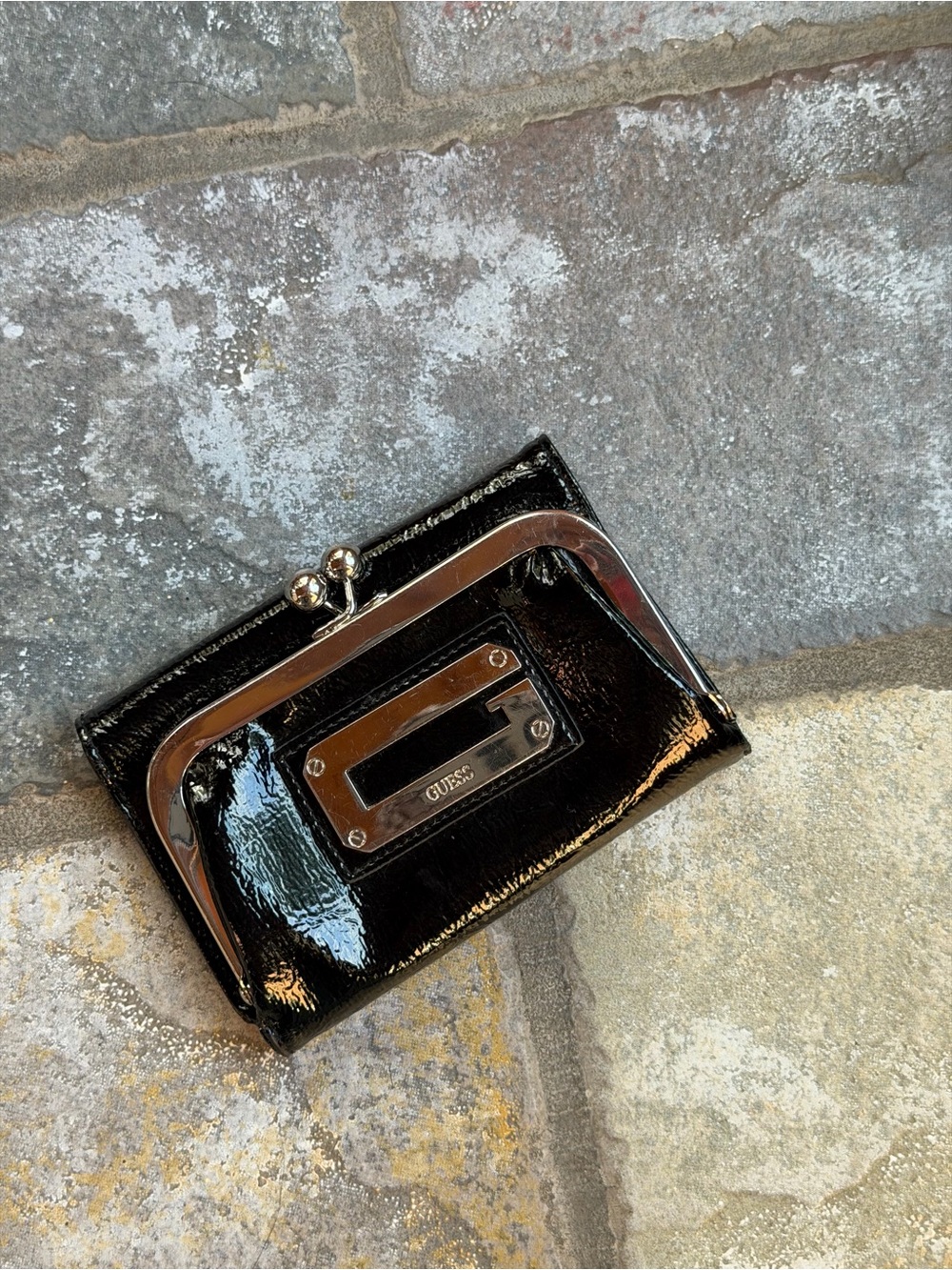 Guess wallet